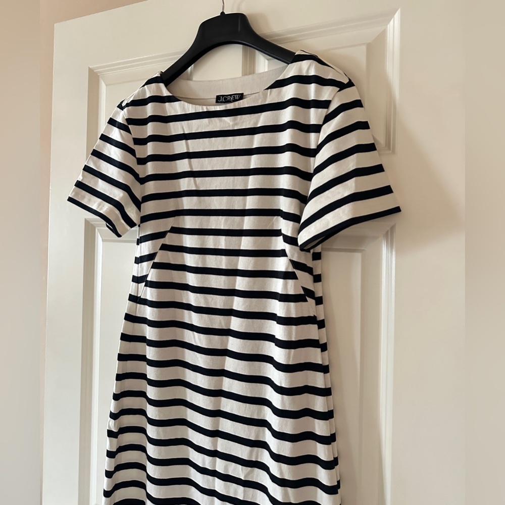 Classic mariner cloth dress in stripe - Picture 5 of 11